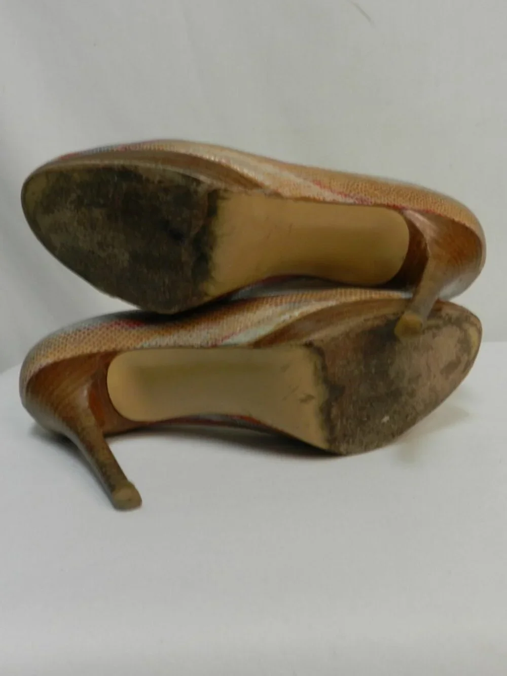 Stuart Weitzman fair used